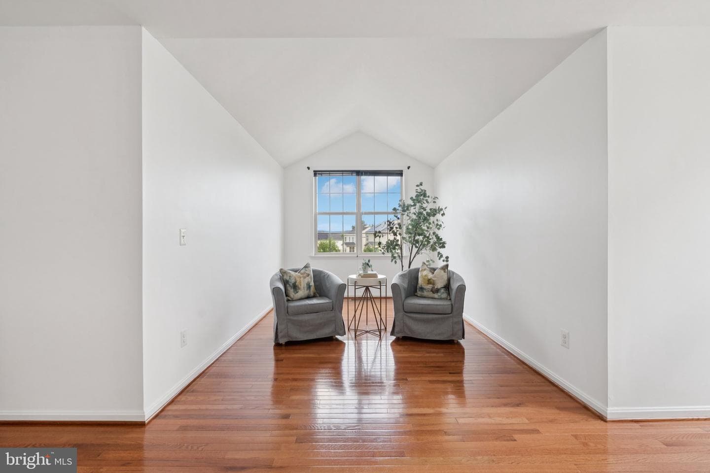 42121 Oak Crest Circle photo 29