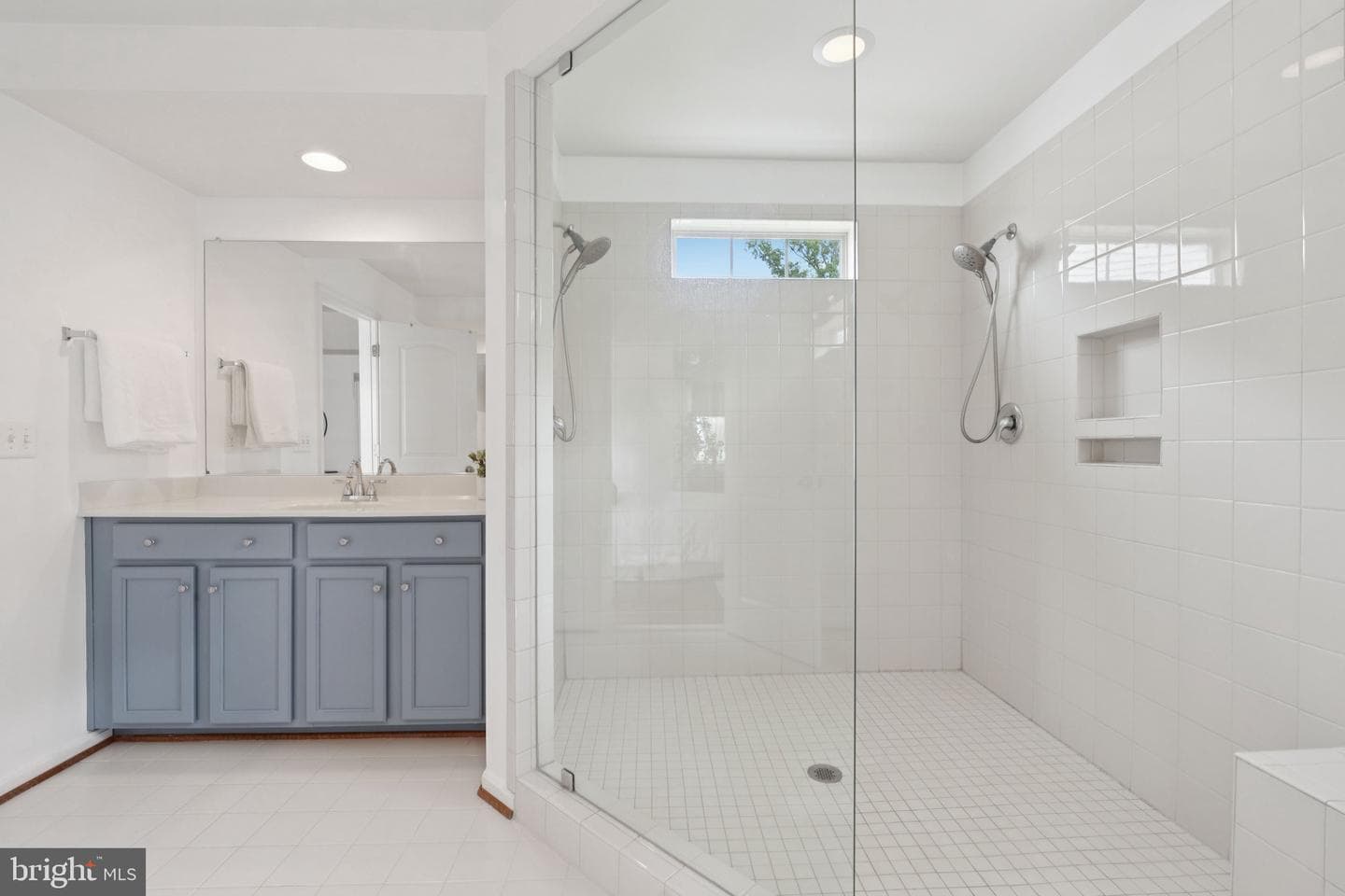 42121 Oak Crest Circle photo 33