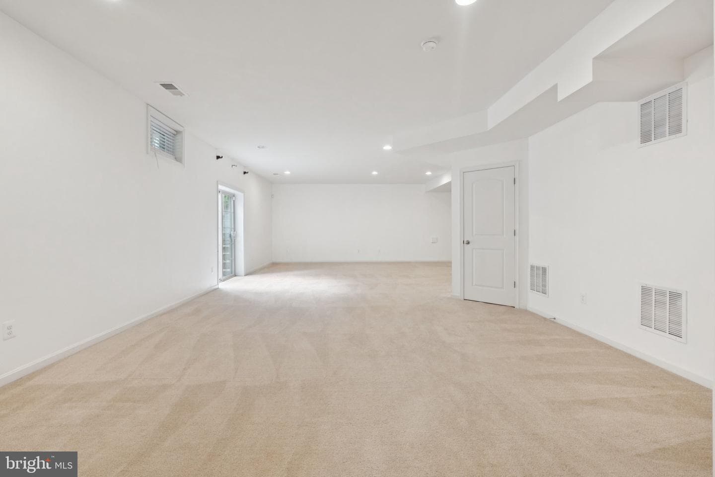 42121 Oak Crest Circle photo 44