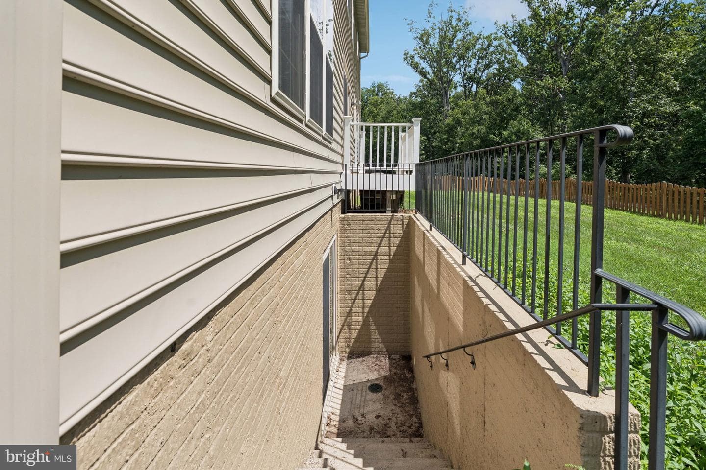 42121 Oak Crest Circle photo 51