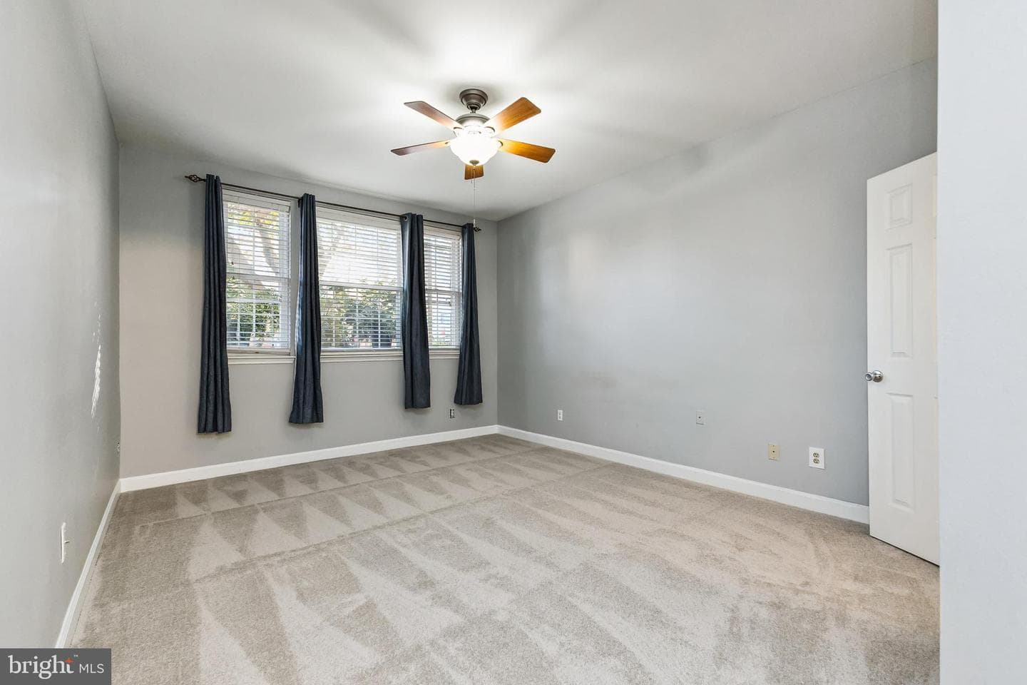 678 Gateway Drive SE #907 photo 15