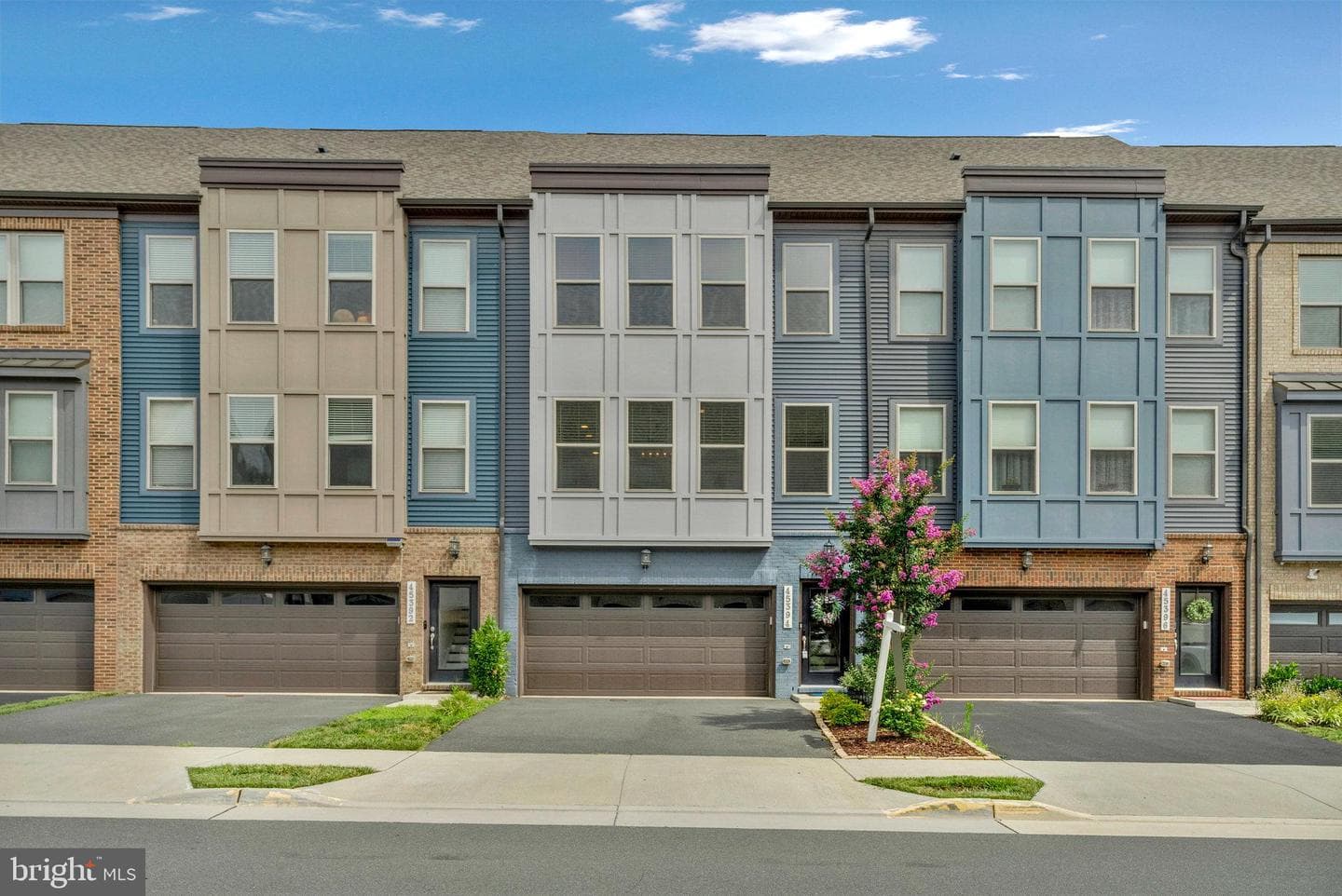 45394 Daveno Square photo 17