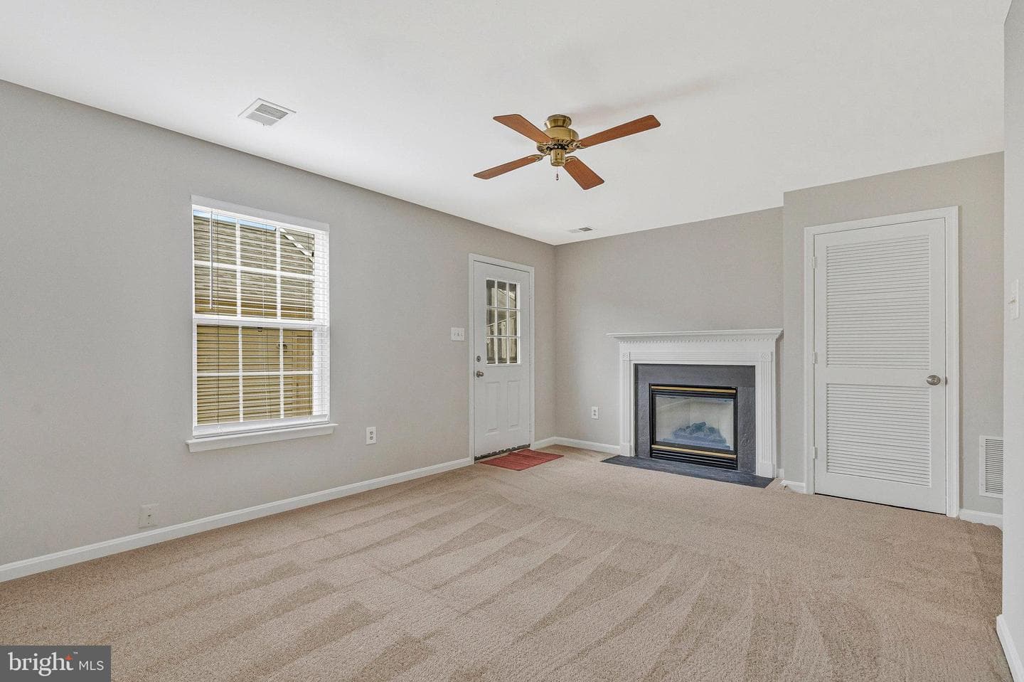 22915 Regent Terrace photo 13