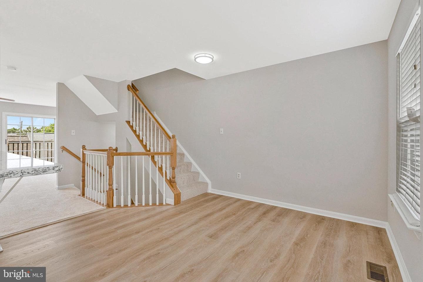 22915 Regent Terrace photo 36