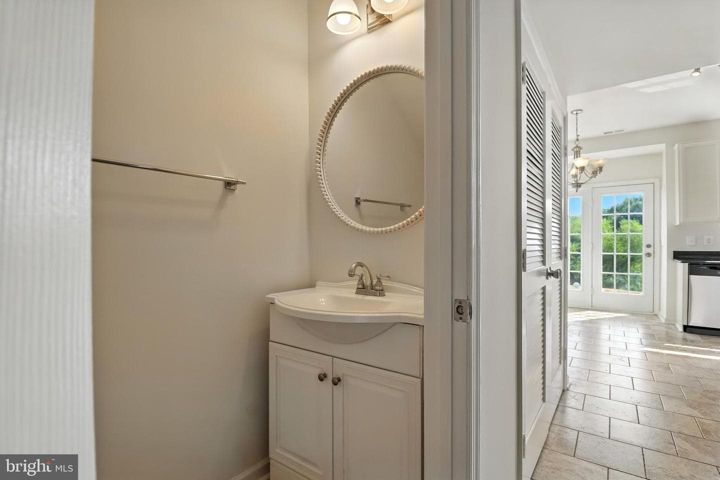 20943 Colecroft Square photo 10
