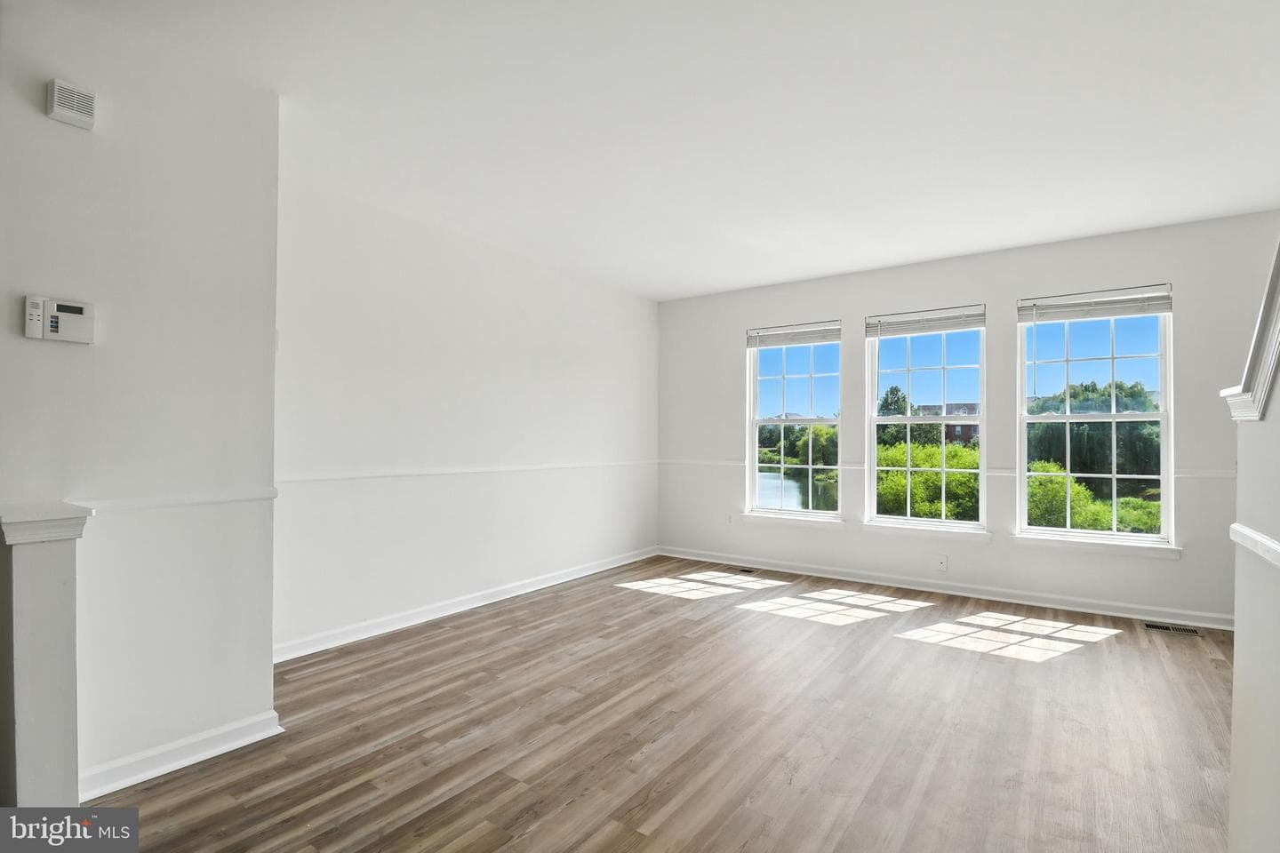20943 Colecroft Square photo 17