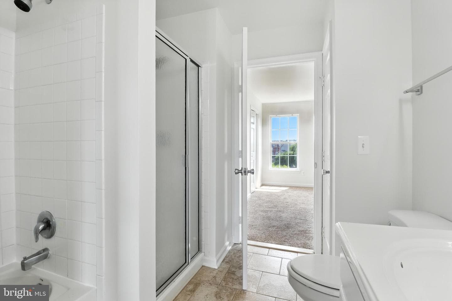 20943 Colecroft Square photo 31