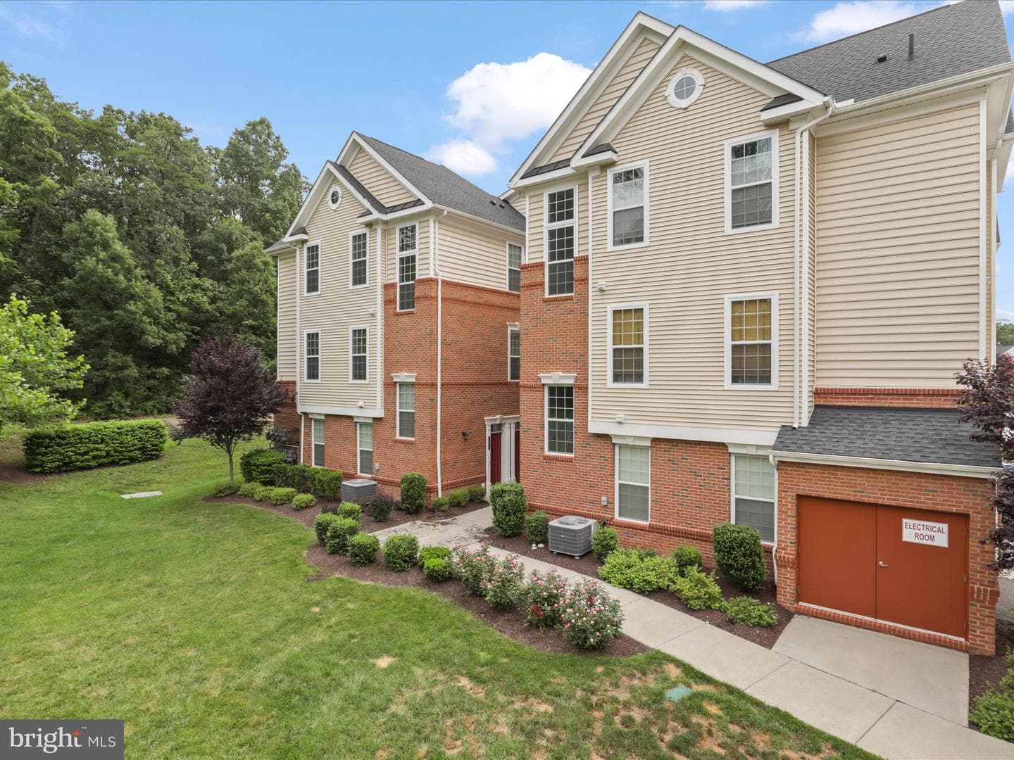 23245 Milltown Knoll Square #103 photo 7