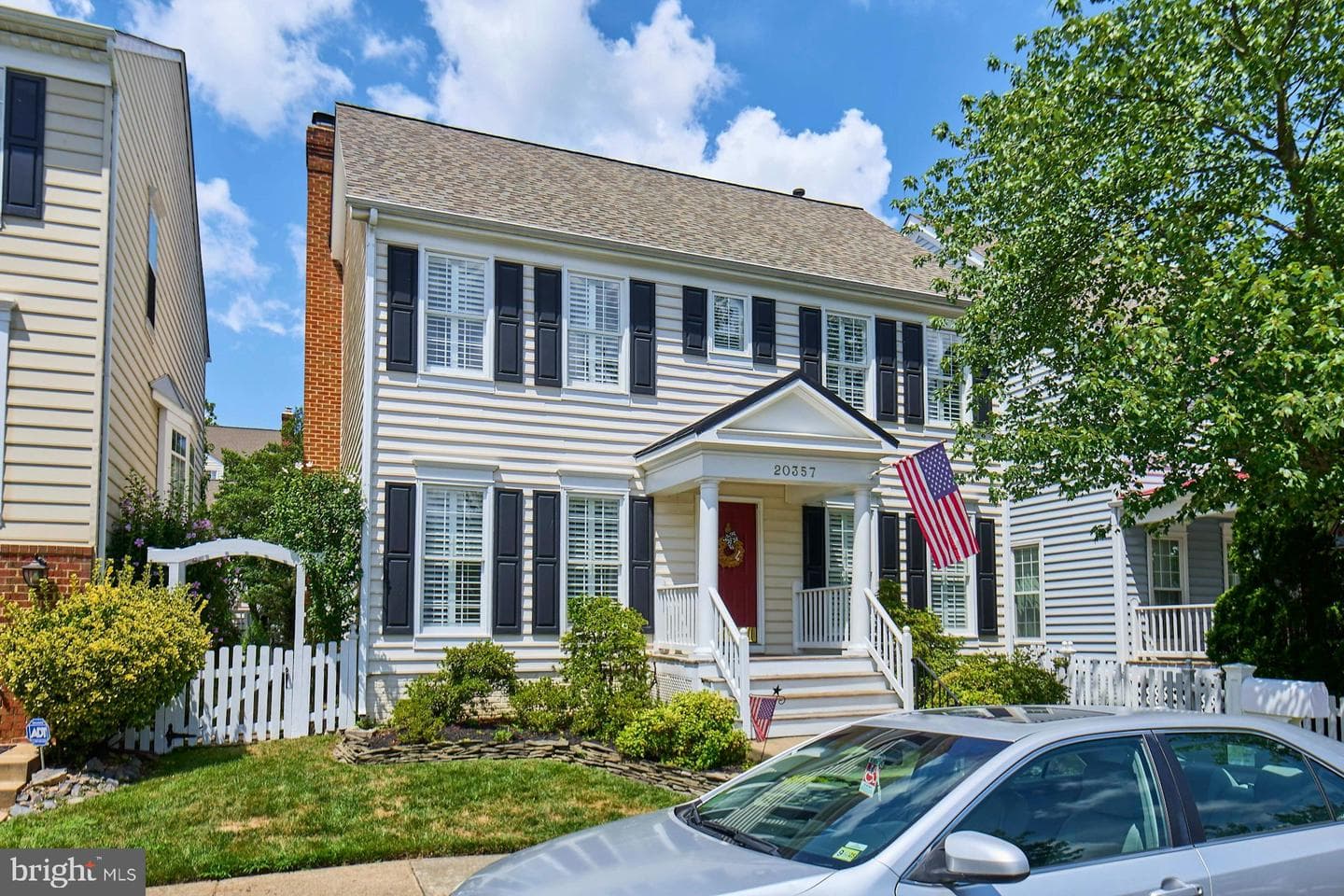 20357 Hartwell Street photo 2