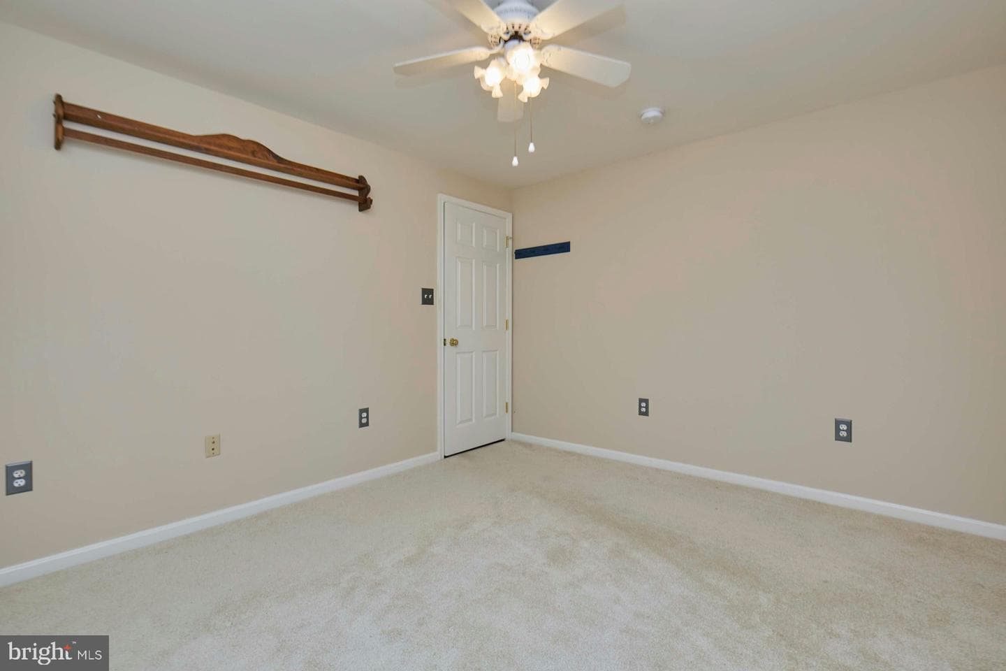 20357 Hartwell Street photo 41