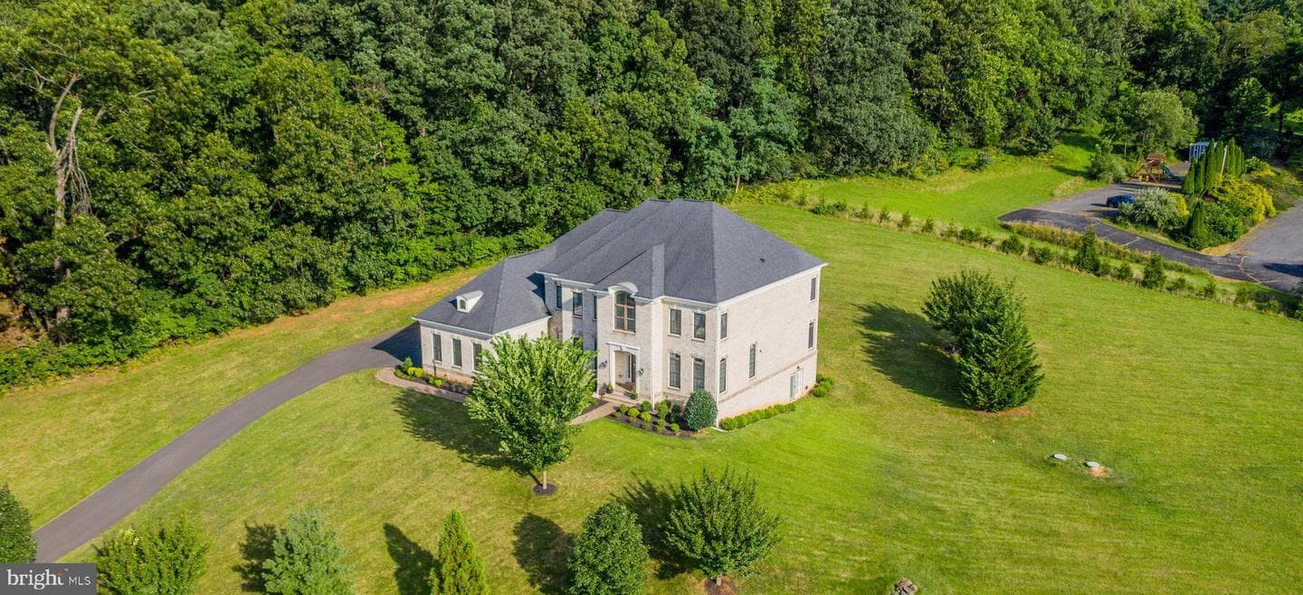 17038 Grindstone Court photo 8