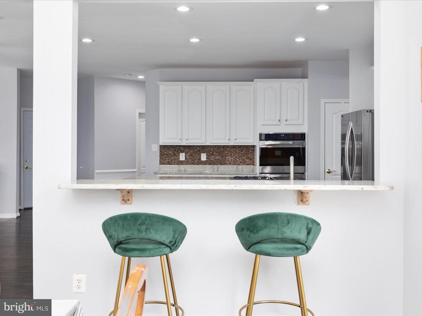 21424 Glebe View photo 16