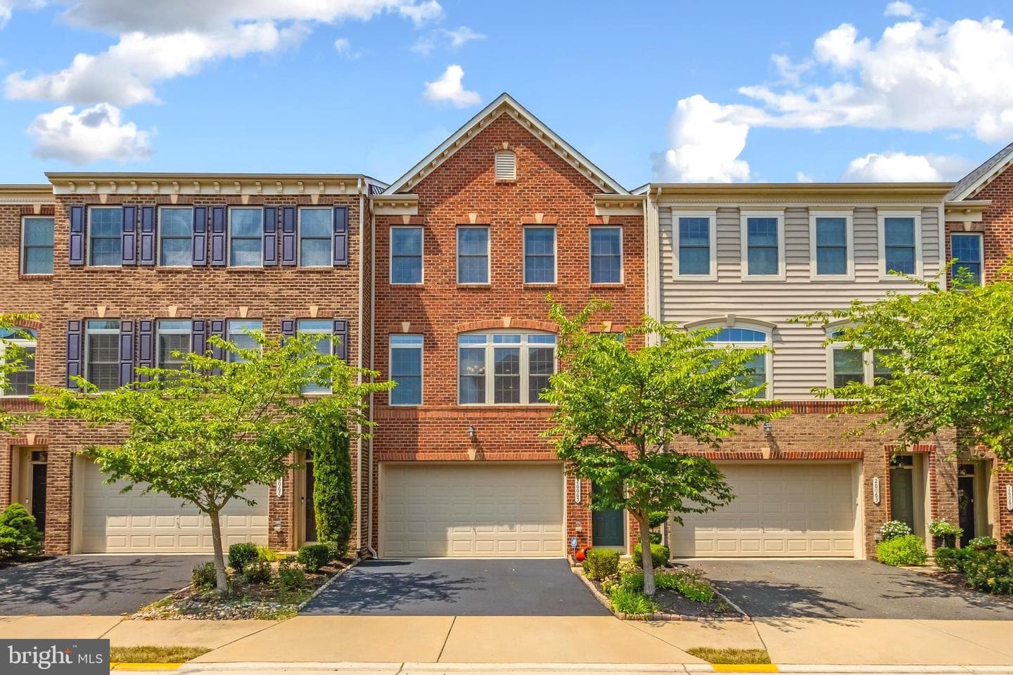26065 Huntwick Glen Square photo 1