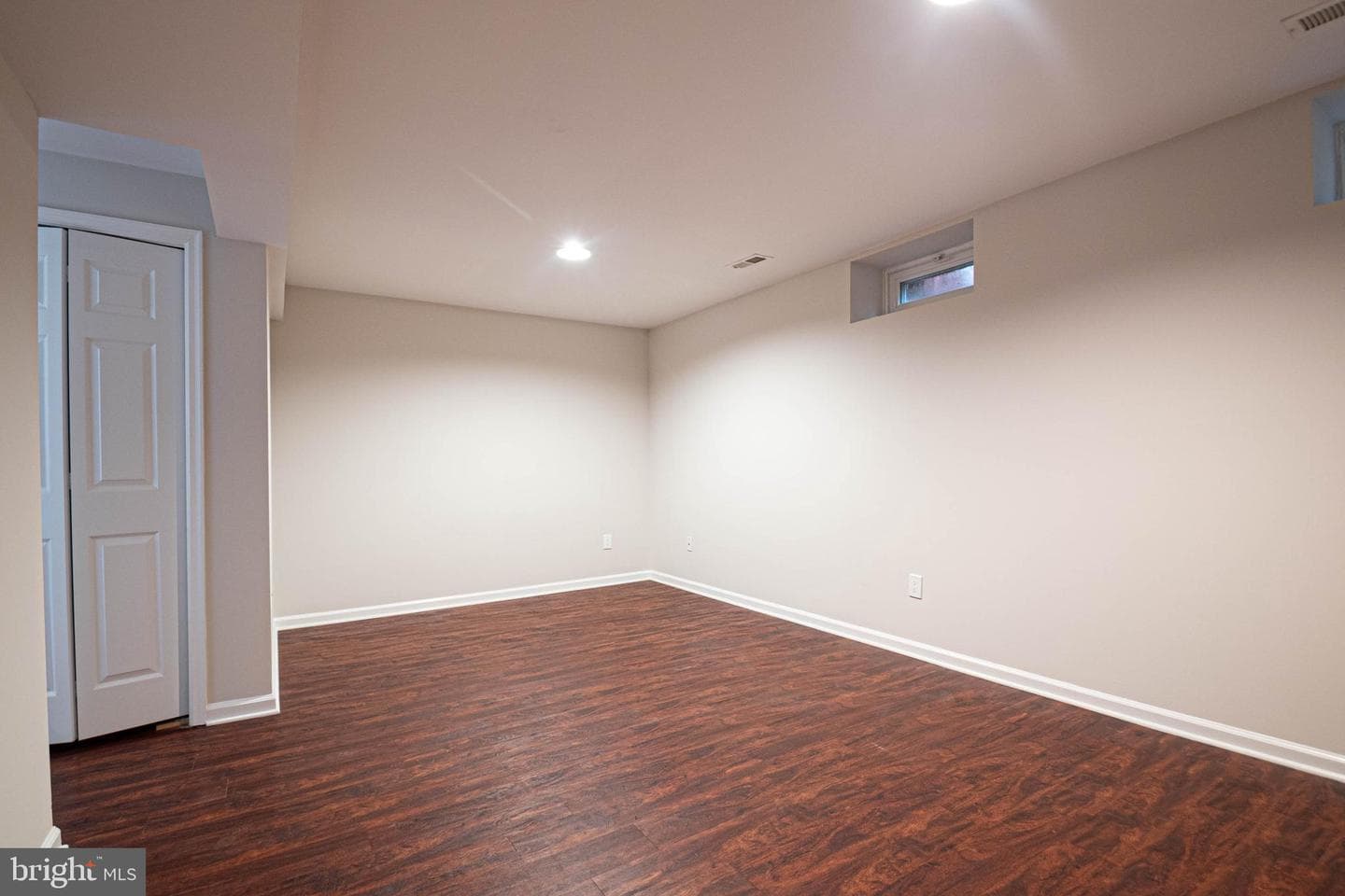 21923 Myrtlewood Square photo 15