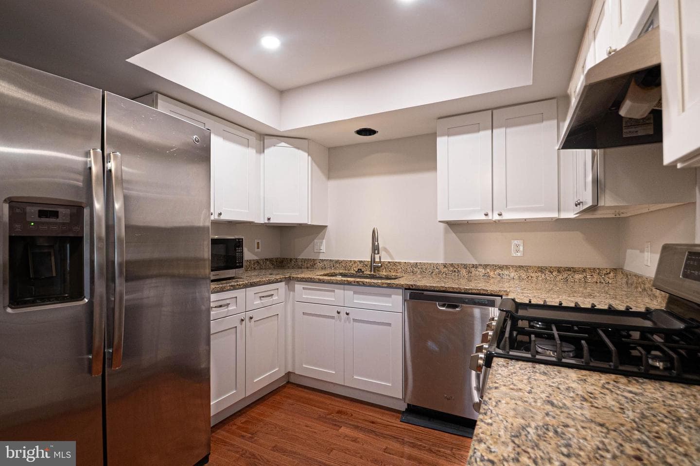 21923 Myrtlewood Square photo 3