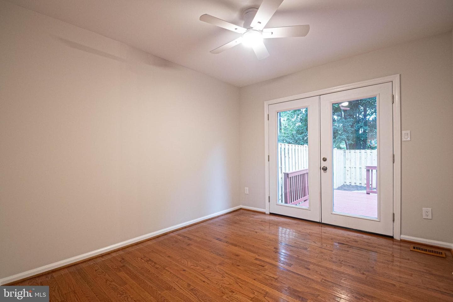 21923 Myrtlewood Square photo 42