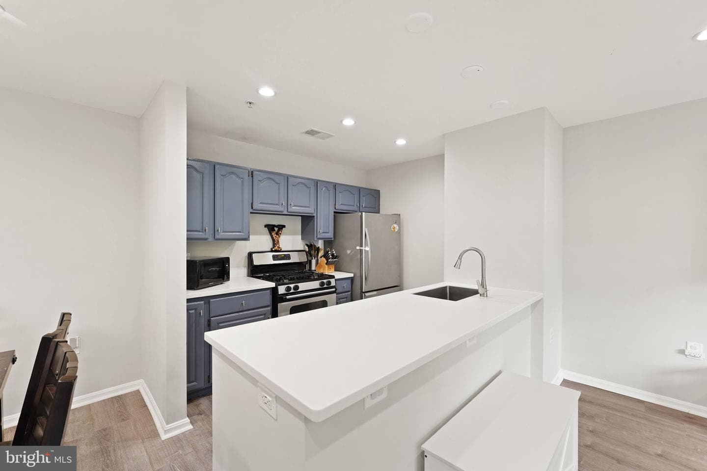 43573 Patching Pond Square photo 17