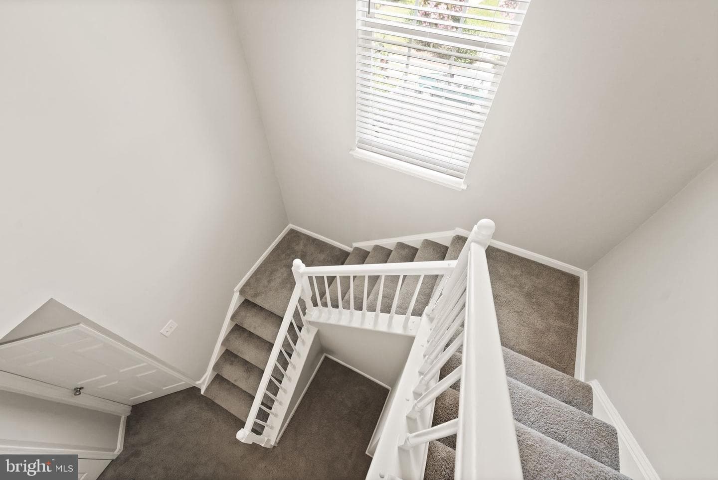 43573 Patching Pond Square photo 24
