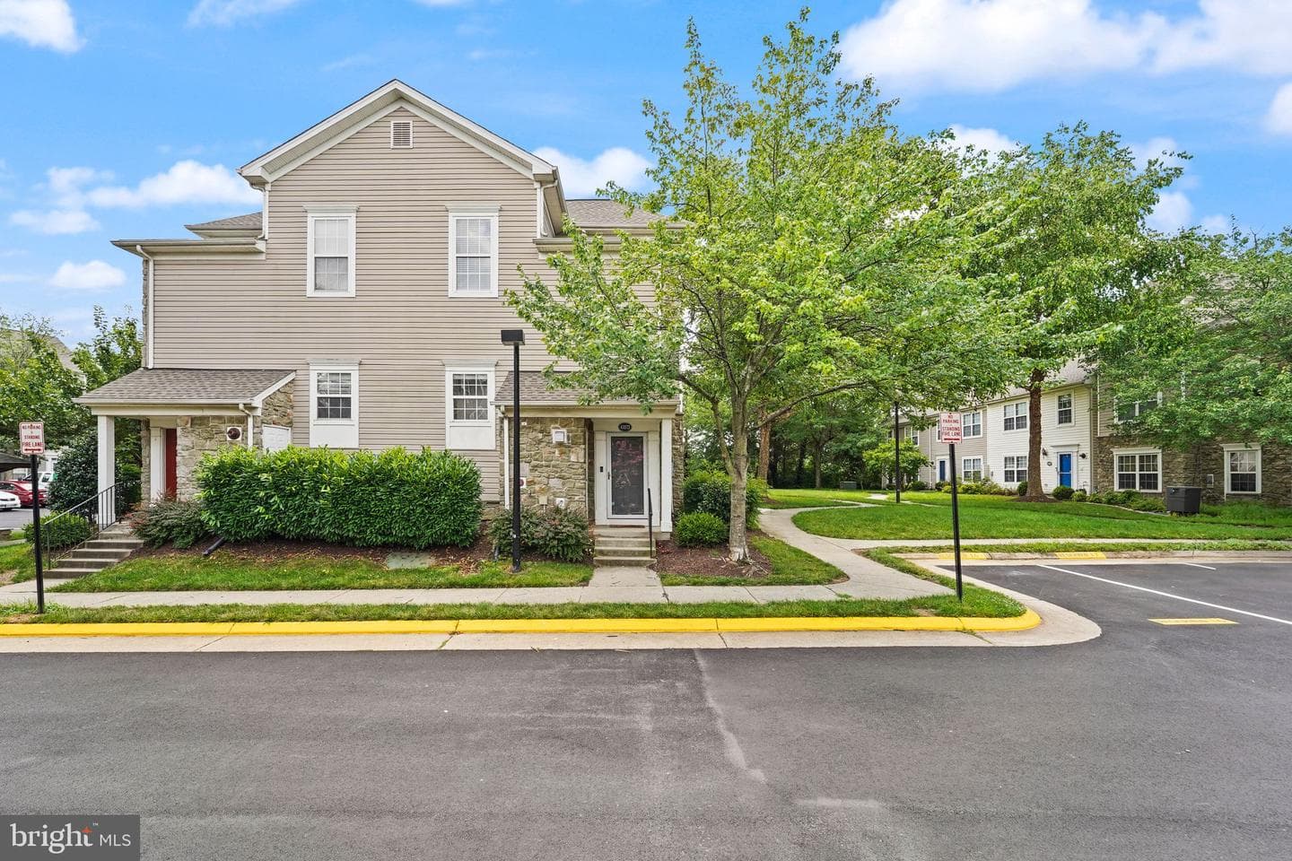 43573 Patching Pond Square photo 8