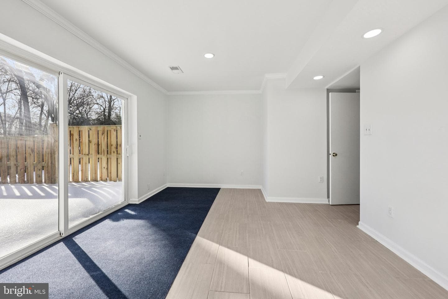 500 Giles Place photo 37