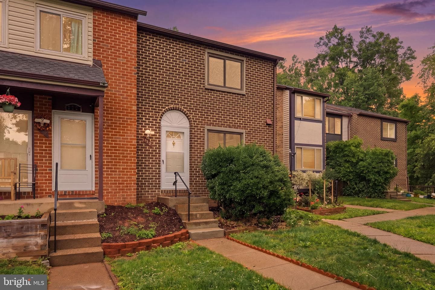 502 Giles Place photo 2