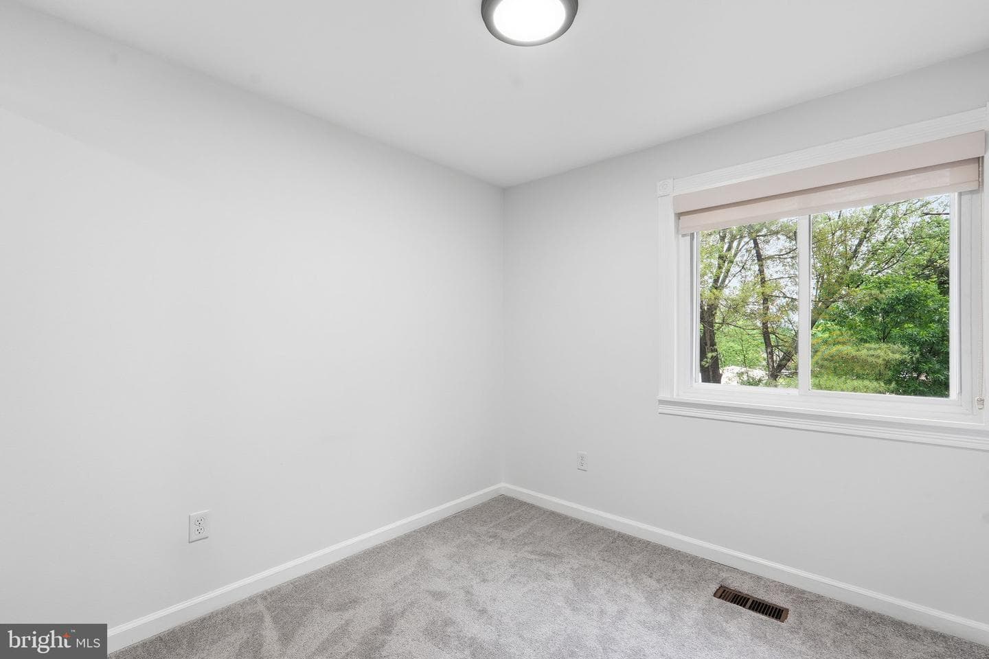 502 Giles Place photo 21