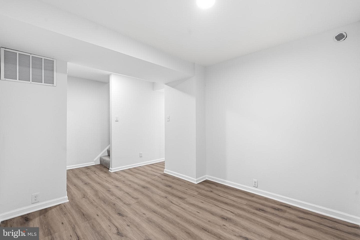 502 Giles Place photo 26
