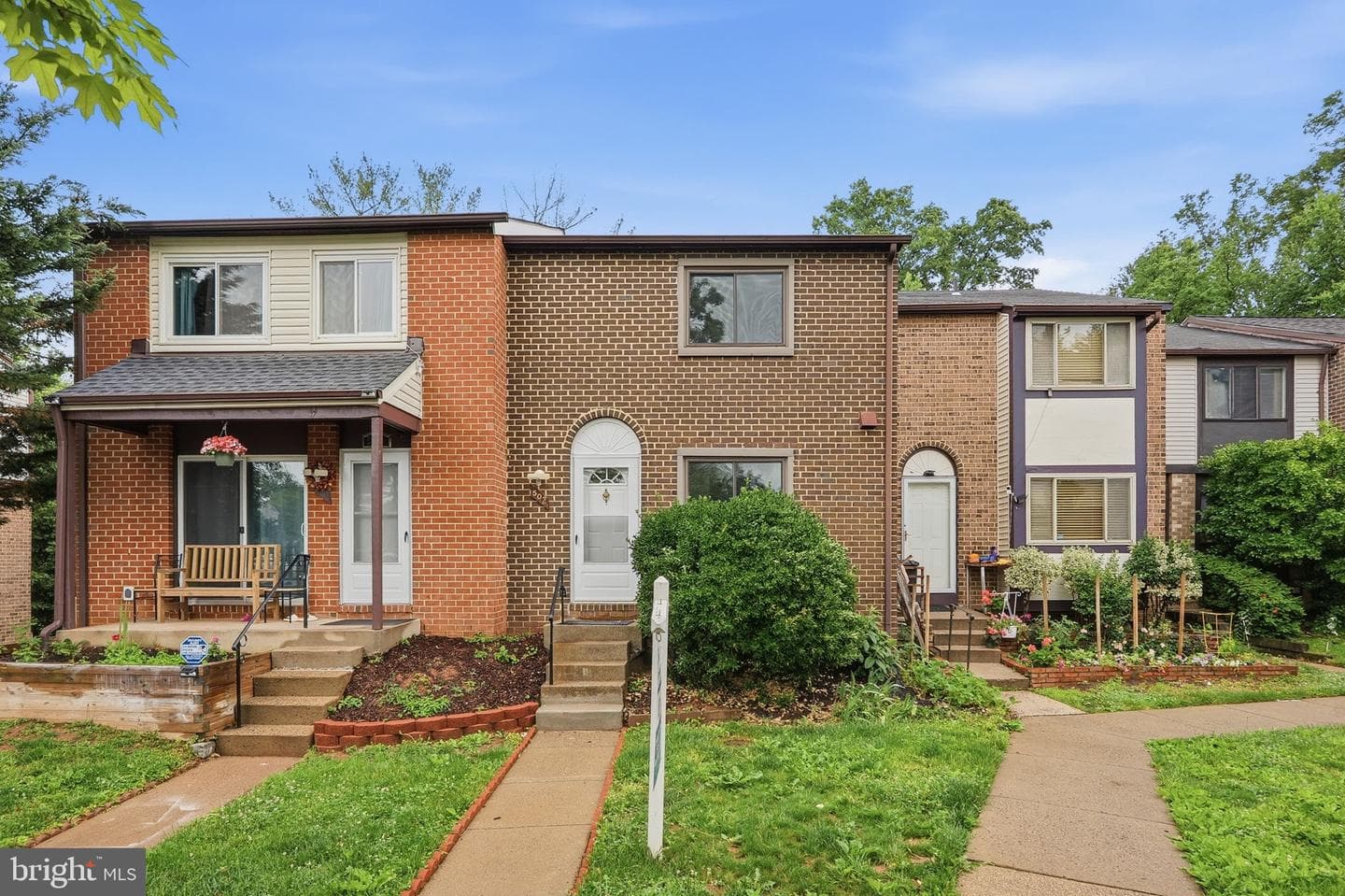 502 Giles Place photo 4