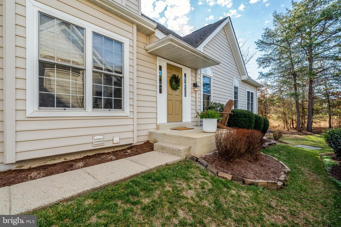 25675 Tremaine Terrace photo 4