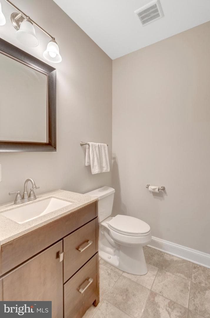 25675 Tremaine Terrace photo 54