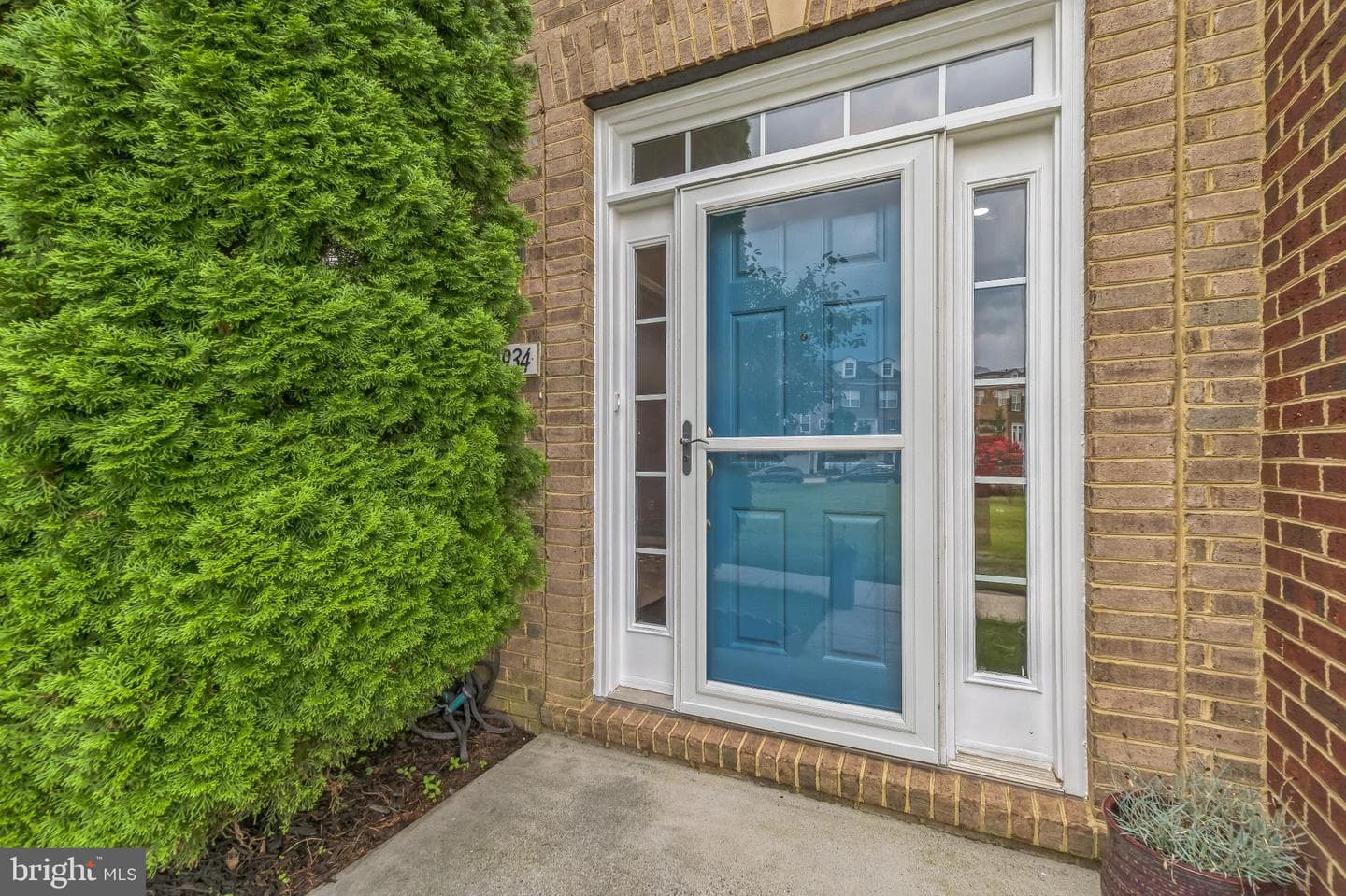 20934 Houseman Terrace photo 3