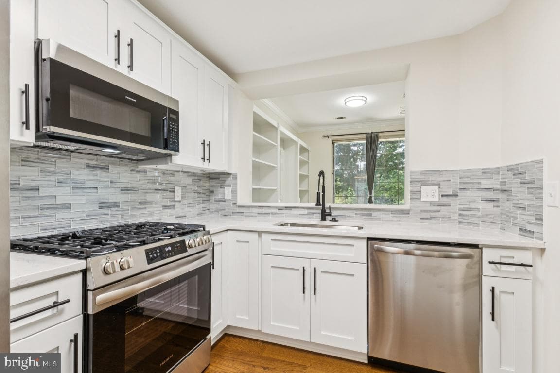 45071 Brae Terrace #103 photo 17