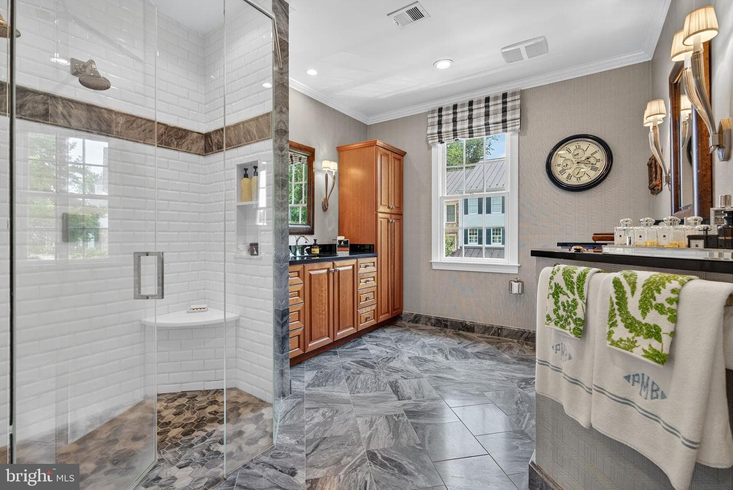 118 N Jay Street photo 32