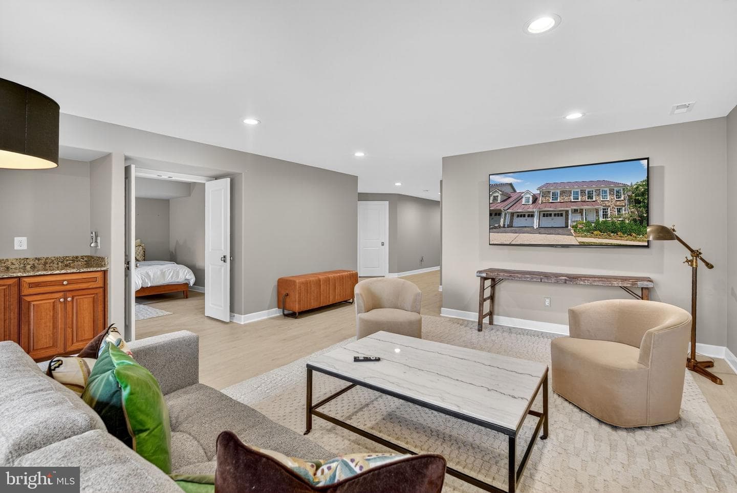118 N Jay Street photo 50
