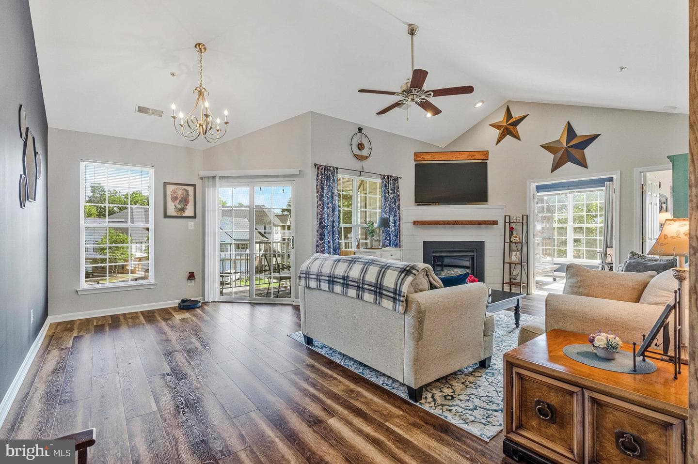 25230 Pond View Square #301 photo 1