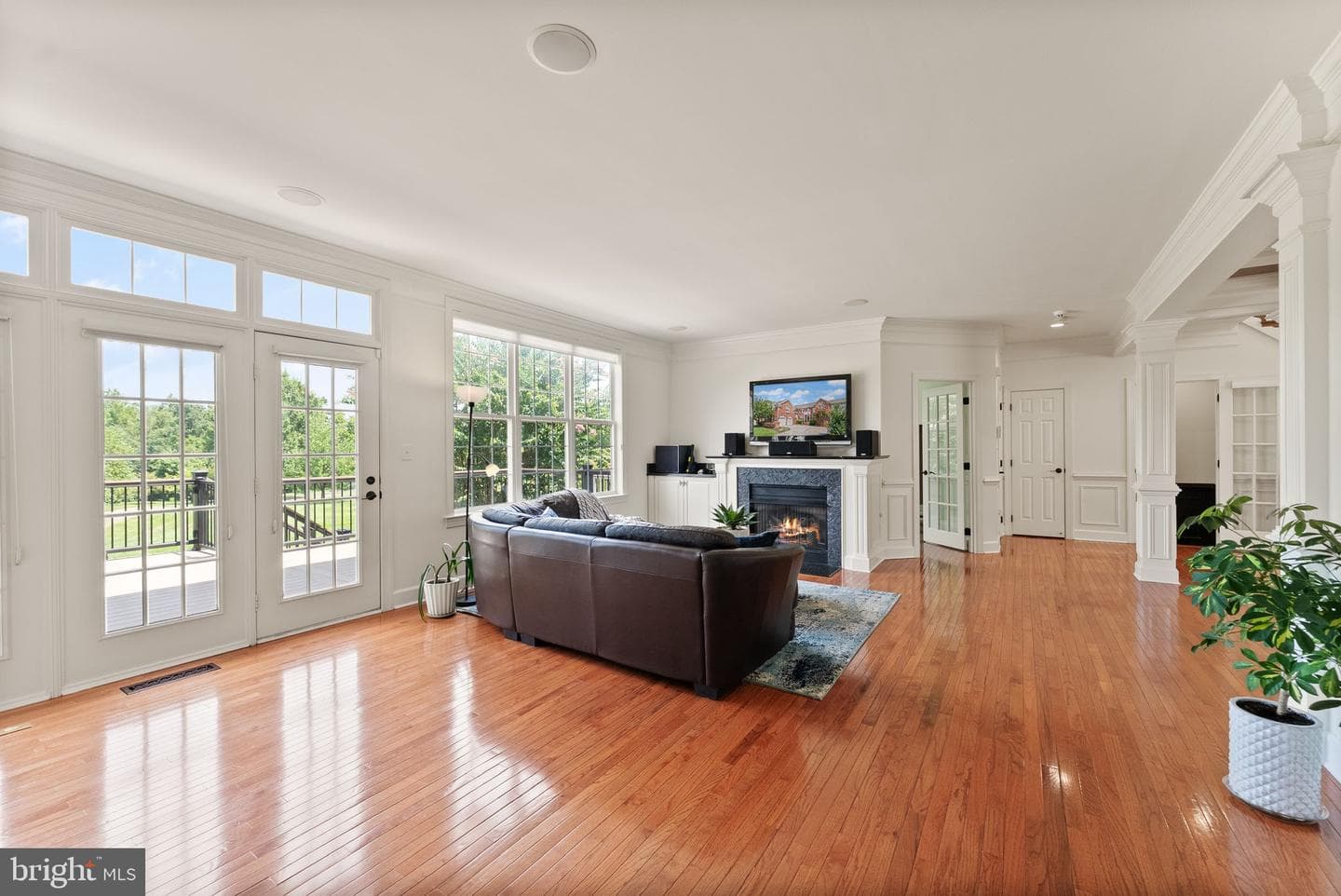 18442 Lanier Island Square photo 14
