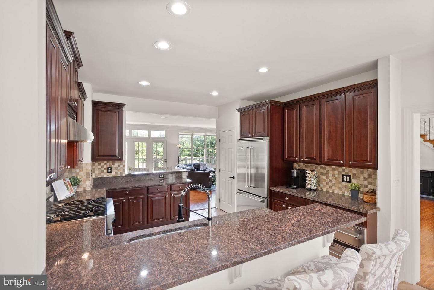 18442 Lanier Island Square photo 19