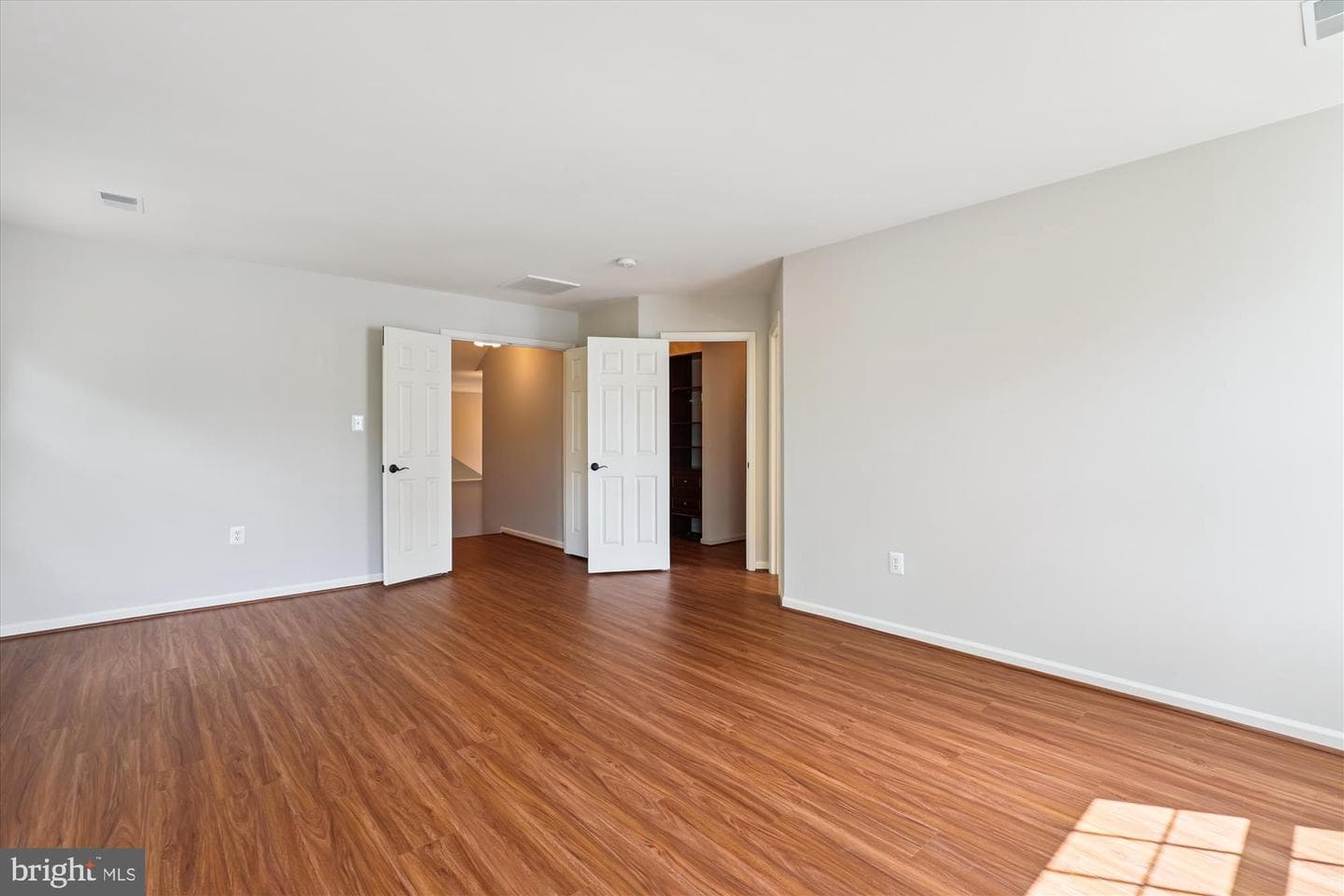 809 Macalister Drive SE photo 24
