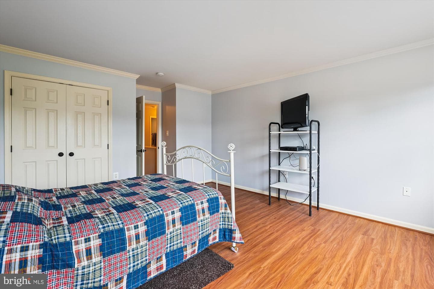 809 Macalister Drive SE photo 32