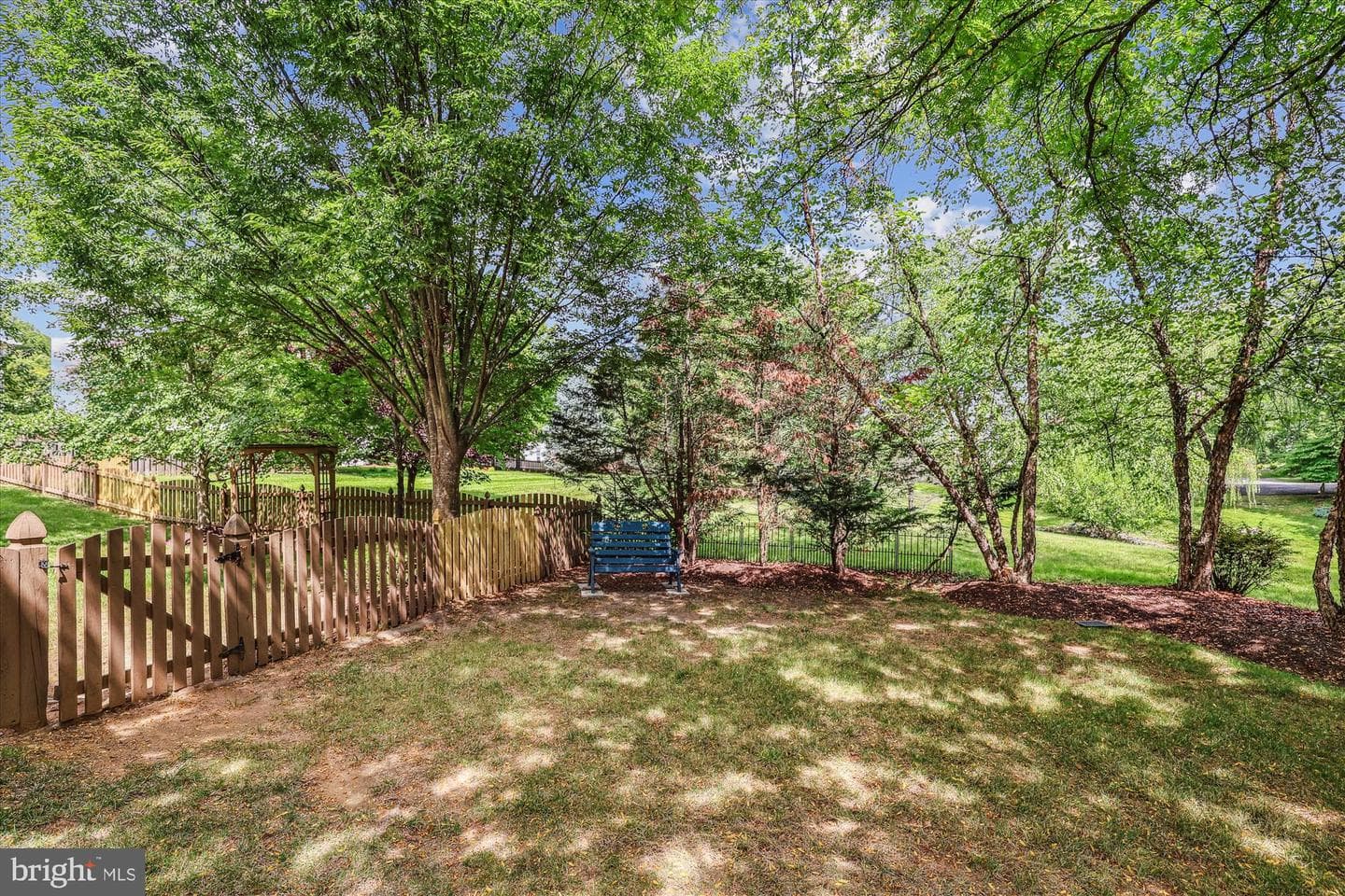 809 Macalister Drive SE photo 46