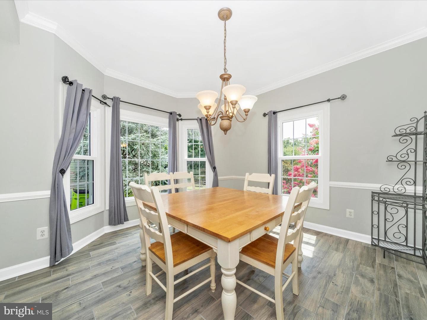 19025 Snowberry Court photo 8