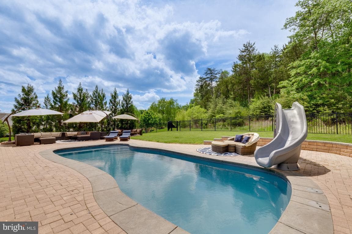 40999 Waxwing Drive photo 2