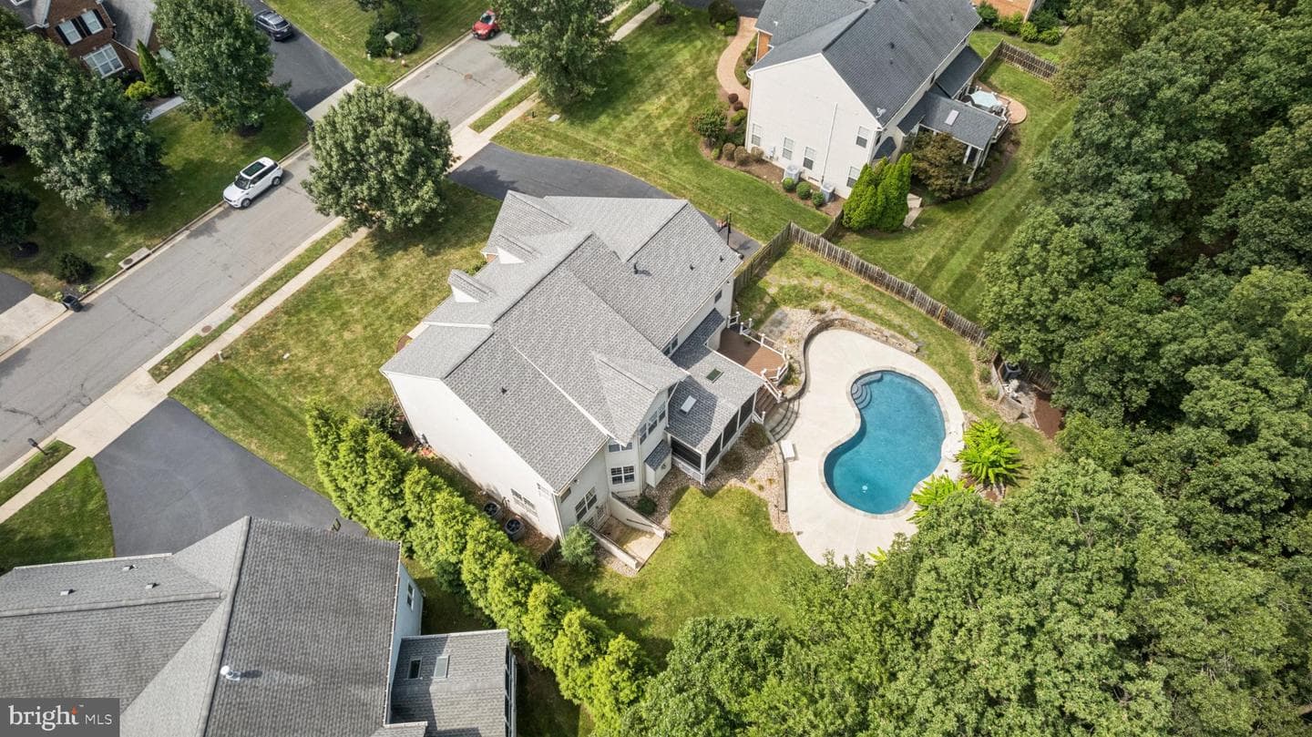 42762 Forest Crest Court photo 10