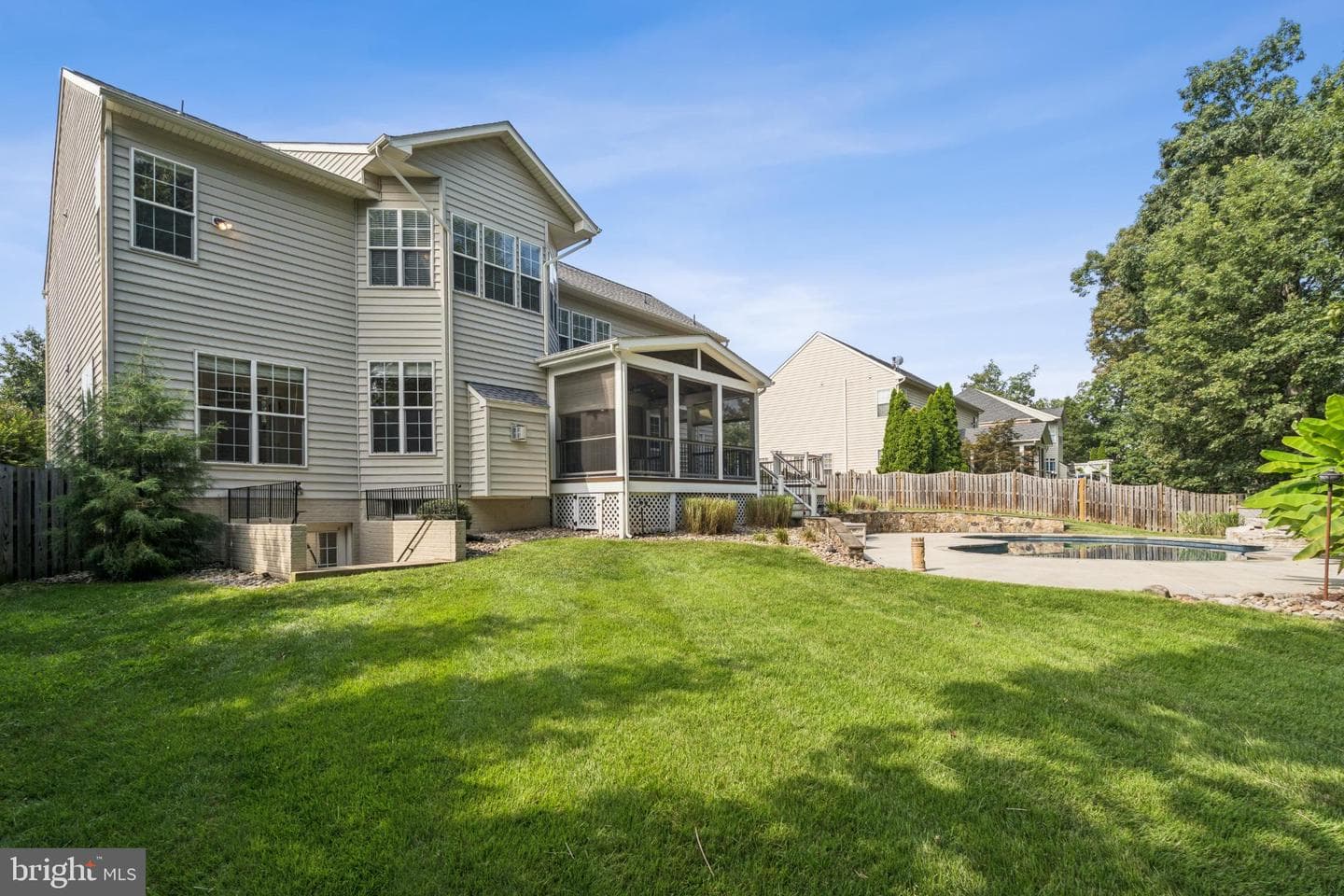 42762 Forest Crest Court photo 13