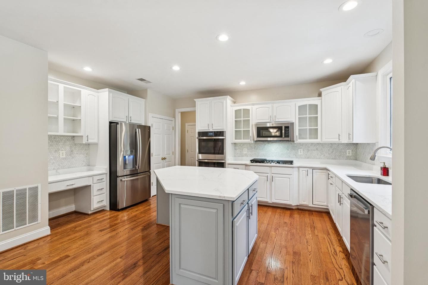42762 Forest Crest Court photo 15