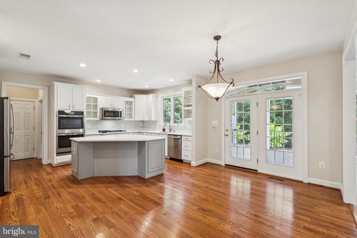 42762 Forest Crest Court photo 16