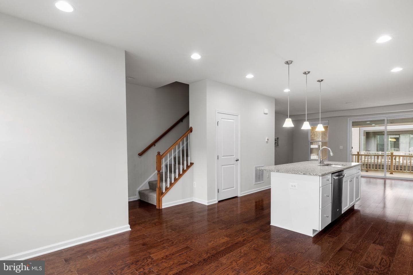 22275 Sims Terrace photo 12