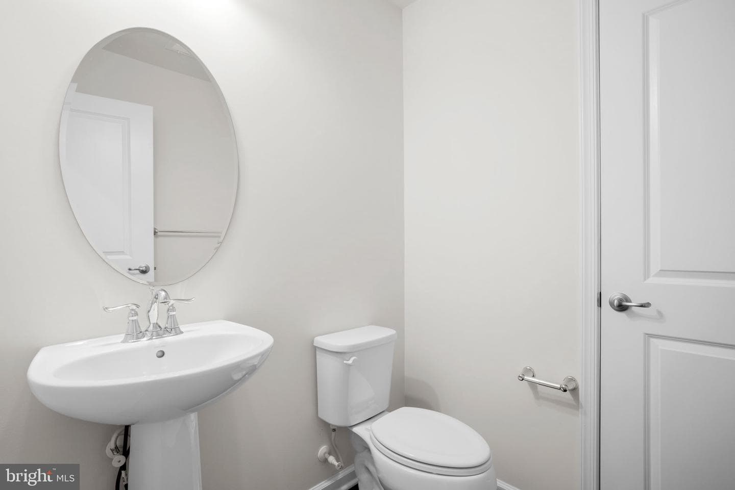 22275 Sims Terrace photo 3