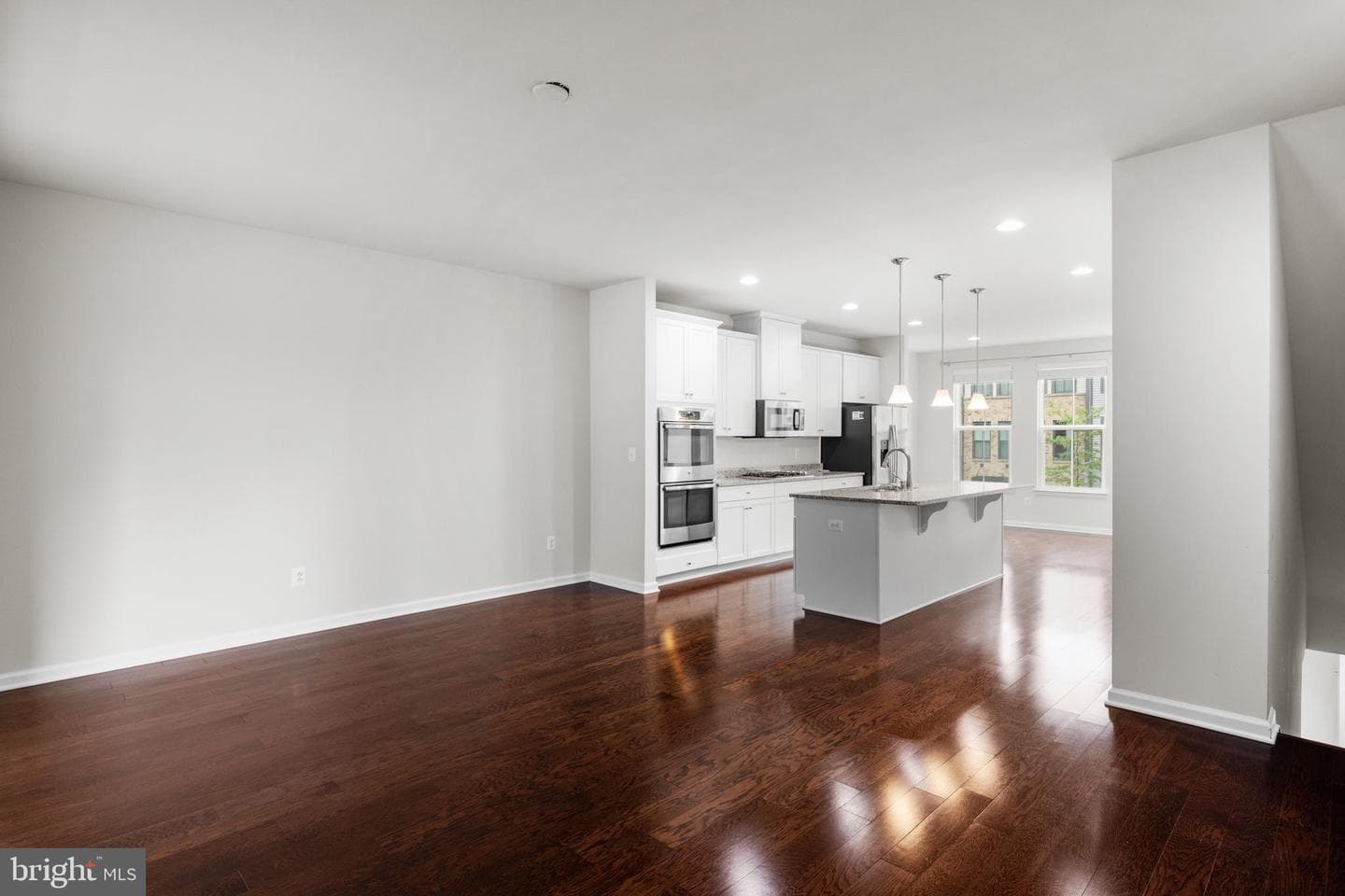 22275 Sims Terrace photo 9