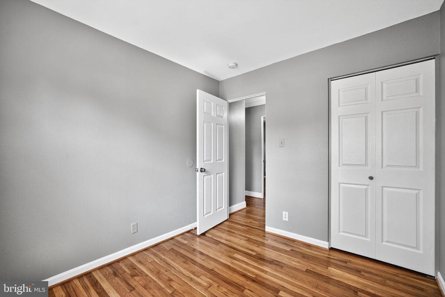 705 S Birch Street photo 16